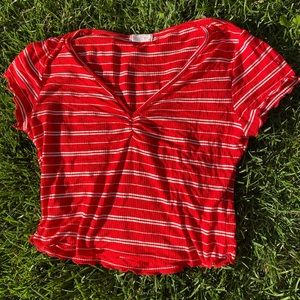 Women’s Red Cropped Tee Size Medium